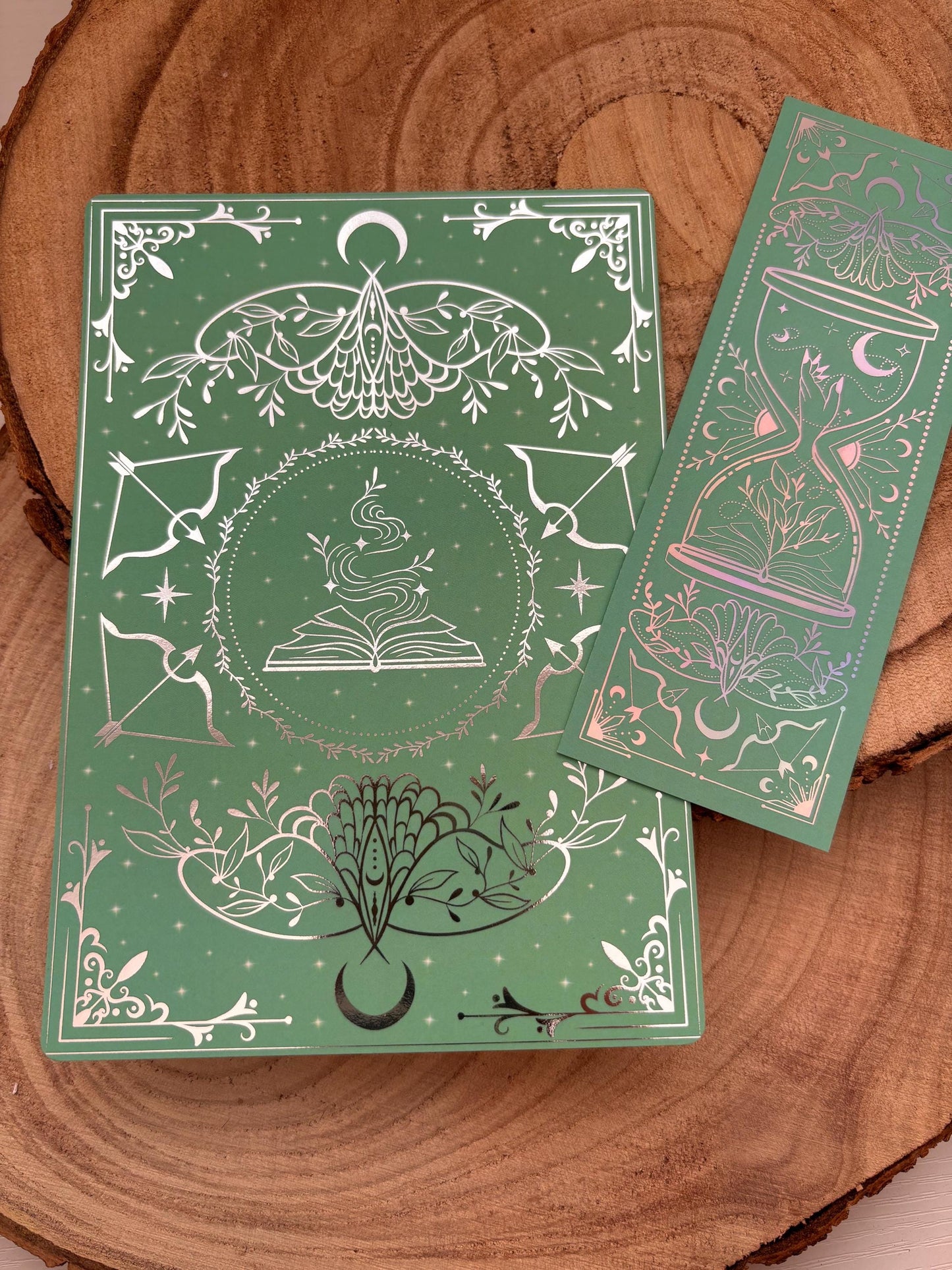 Minty Green foiled Insert for Kindle/ E Reader - Fantasy Reader