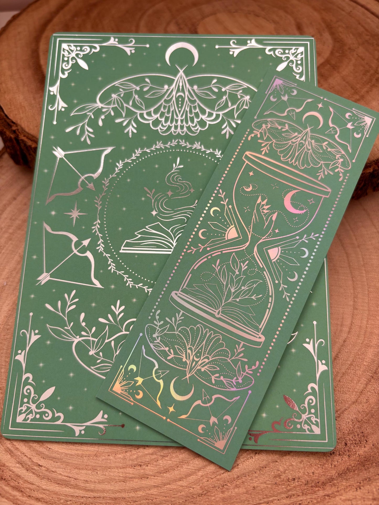 Minty Green foiled Insert for Kindle/ E Reader - Fantasy Reader